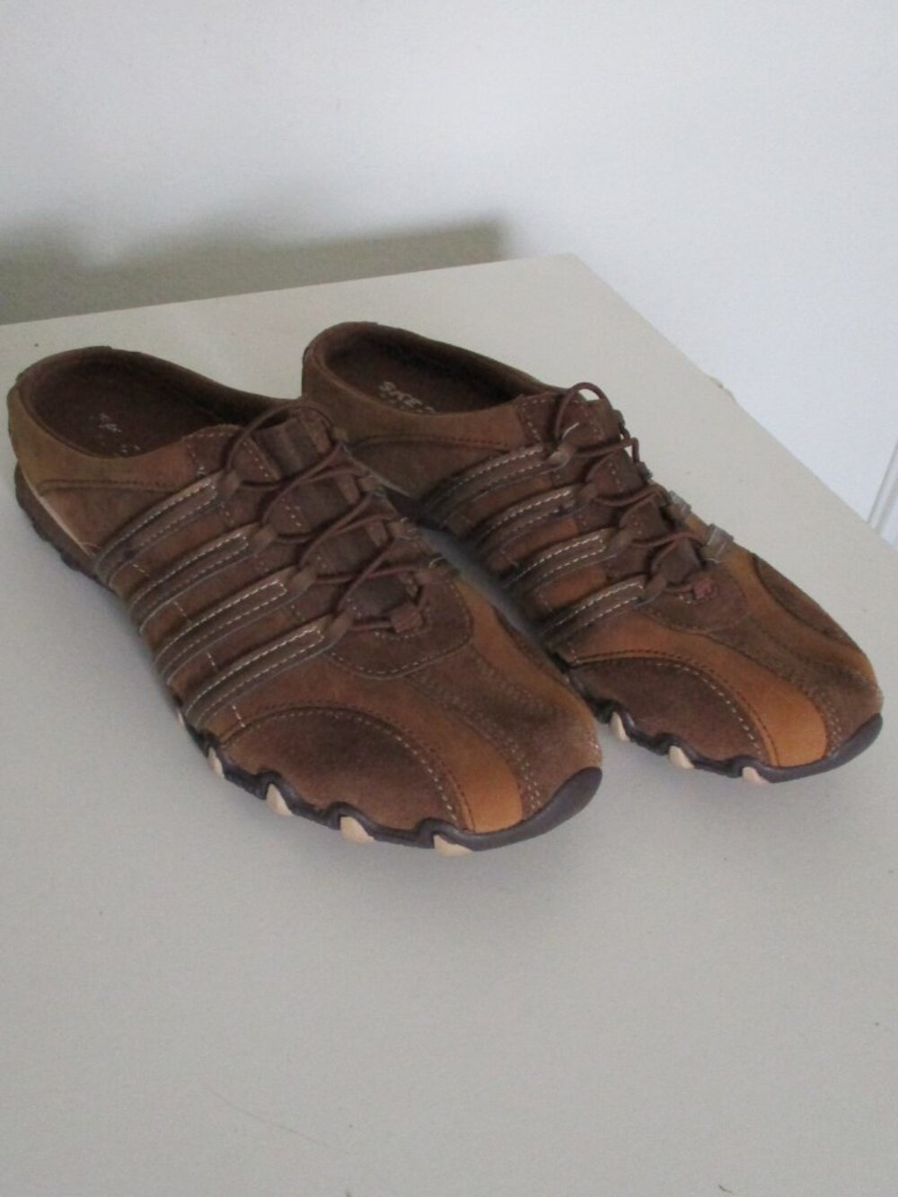 Skechers Womens Brown Suede & Textile Mule Fashion Sneaker - Size 7M